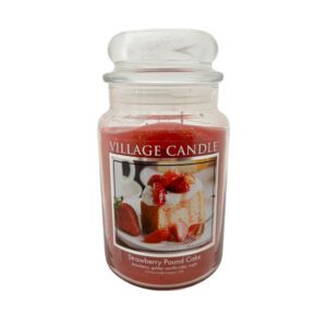 VILLAGE CANDLE – GIARA GRANDE 26OZ STRAWBERRY POUND CAKE