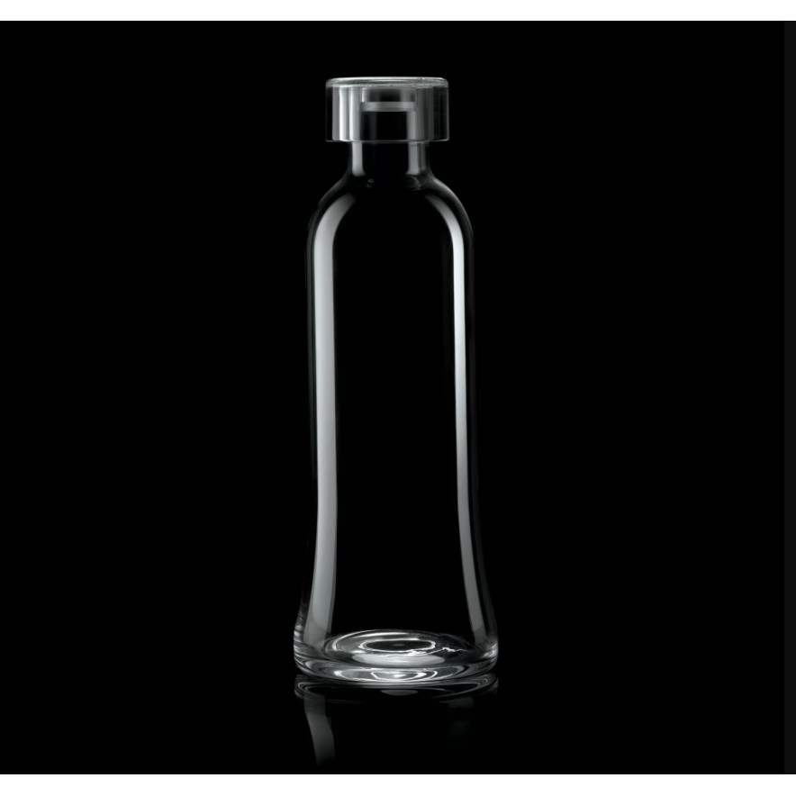 Bottiglia Di Acqua Con Vetro Immagine Stock - Immagine: 19640757