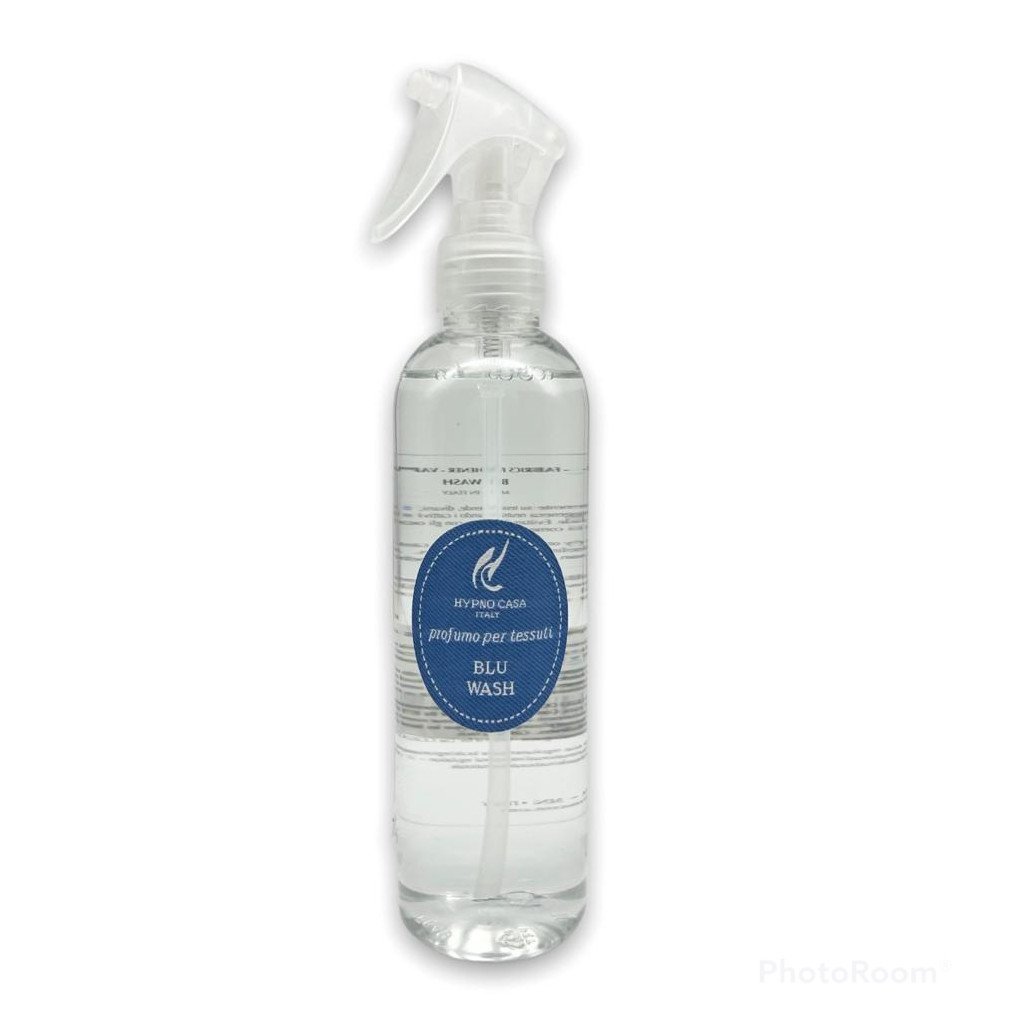 MAQA Spray per tessuti profumato 250 ml, profumo per tessuti varie  fragranze, deodorante tessuti spray per tende e divani ARANCIA E CANNELLA